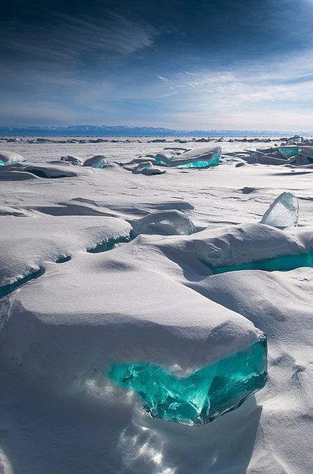 Уникальные природные явления озера Байкал зимой